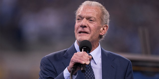 Jim Irsay speaks during the ceremony for the retired jersey of Peyton Manning during the NFL game between the San Francisco 49ers and Indianapolis Colts on October 8, 2017, at Lucas Oil Stadium in Indianapolis, IN.